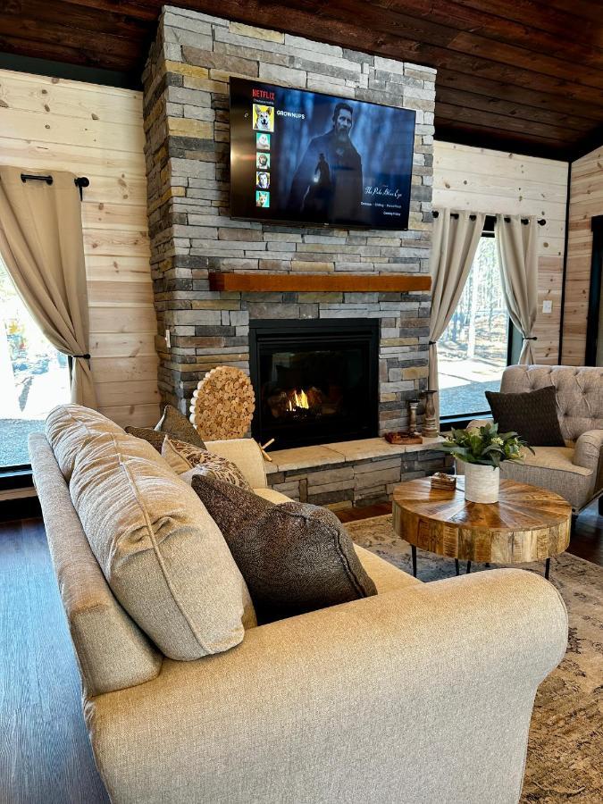 New Luxury Cabin, Hot Tub, Forest Views,Hotel Style Amenities Broken Bow Eksteriør bilde