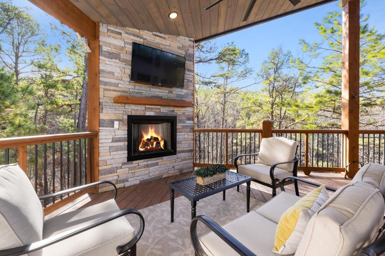 New Luxury Cabin, Hot Tub, Forest Views,Hotel Style Amenities Broken Bow Eksteriør bilde