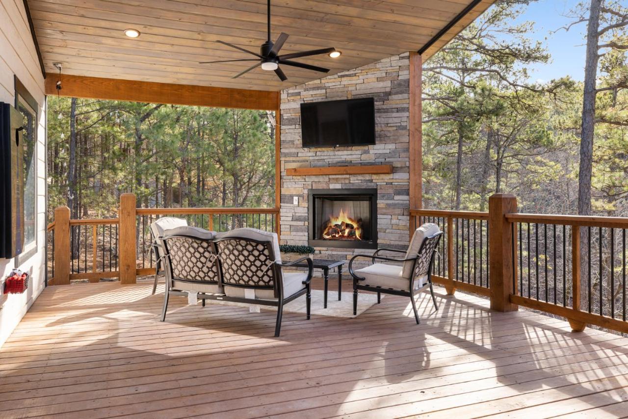 New Luxury Cabin, Hot Tub, Forest Views,Hotel Style Amenities Broken Bow Eksteriør bilde
